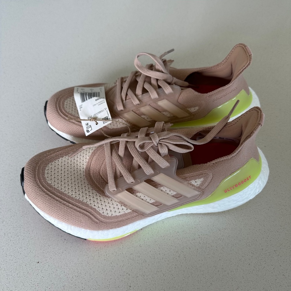 Adidas Ultraboost 21 size 7.5